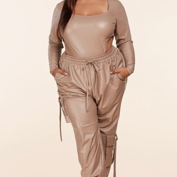 Fall Back Two Piece Set - Picture 2 of 7